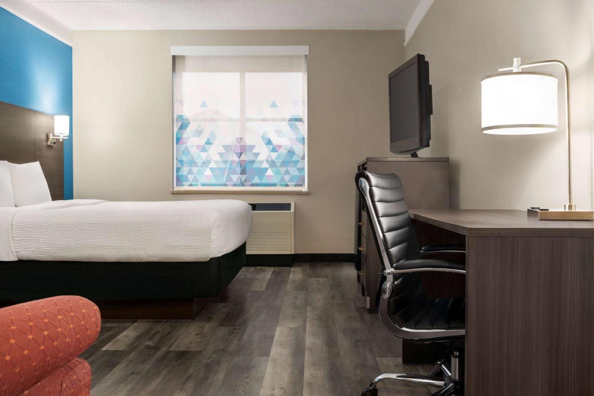 La Quinta By Wyndham Madison American Center Dış mekan fotoğraf